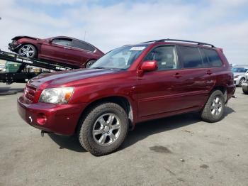  Salvage Toyota Highlander