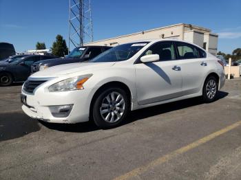  Salvage Nissan Altima