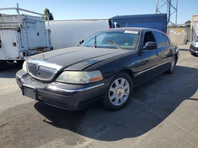  Salvage Lincoln Towncar