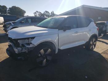  Salvage Volvo XC40