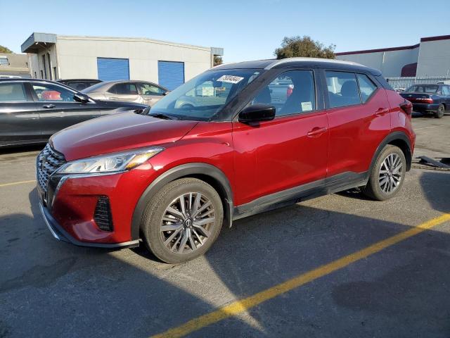  Salvage Nissan Kicks