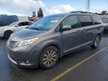  Salvage Toyota Sienna