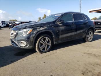  Salvage Mercedes-Benz GLA