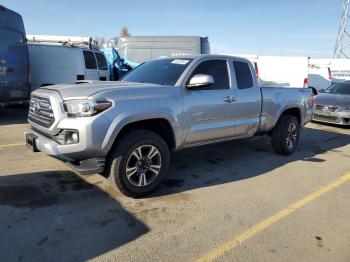  Salvage Toyota Tacoma