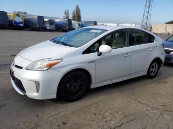  Salvage Toyota Prius