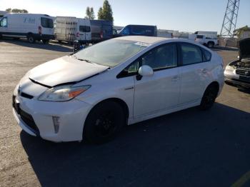  Salvage Toyota Prius