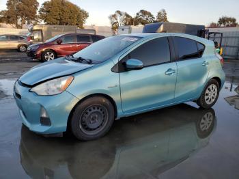  Salvage Toyota Prius