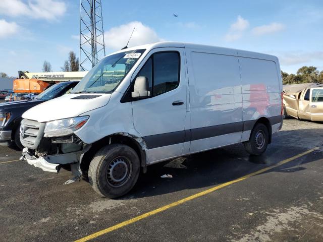  Salvage Mercedes-Benz Sprinter