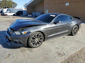  Salvage Ford Mustang