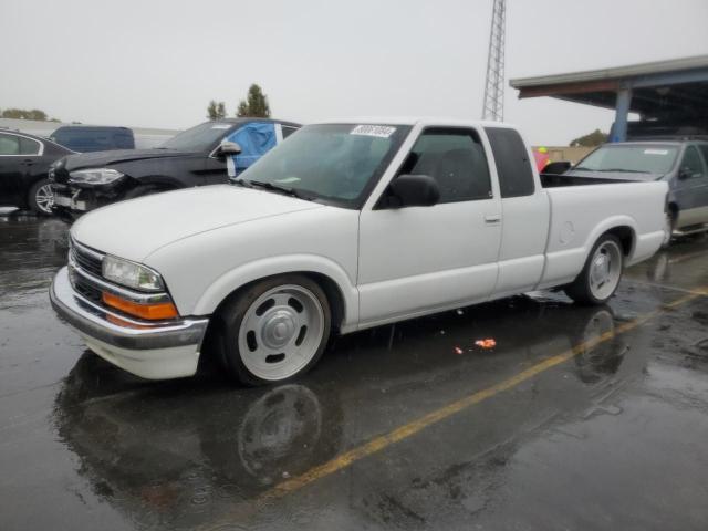  Salvage Chevrolet S-10