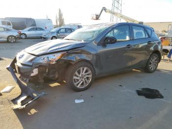  Salvage Mazda 3