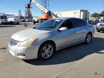  Salvage Nissan Altima