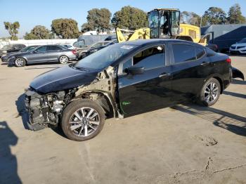  Salvage Nissan Versa