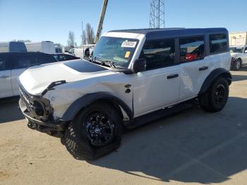  Salvage Ford Bronco