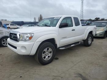  Salvage Toyota Tacoma