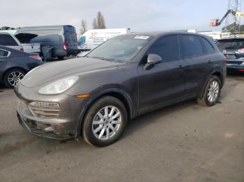  Salvage Porsche Cayenne