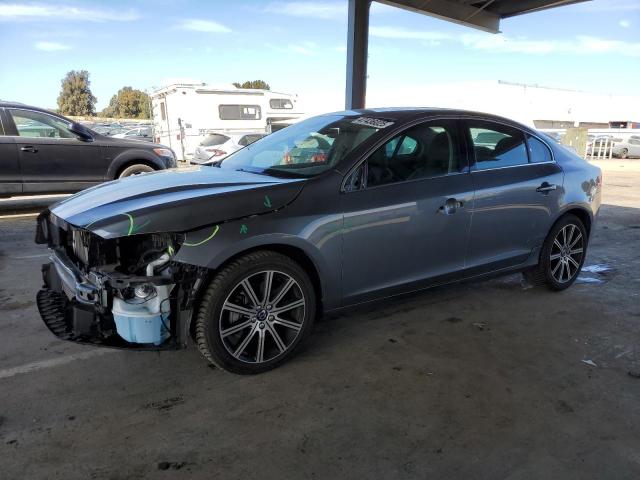  Salvage Volvo S60