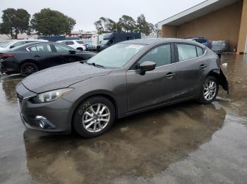  Salvage Mazda 3