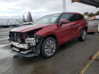  Salvage Toyota Highlander