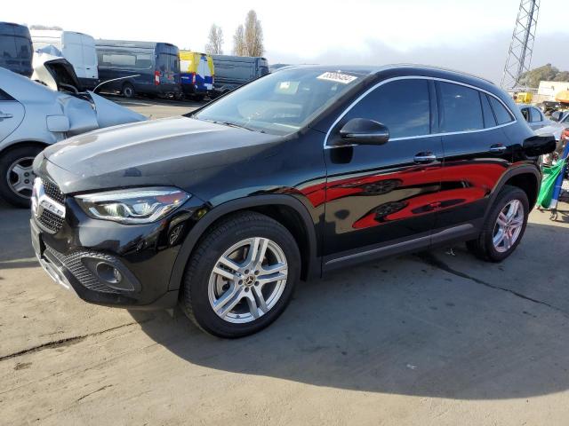  Salvage Mercedes-Benz GLA