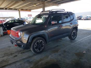  Salvage Jeep Renegade