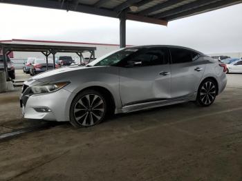  Salvage Nissan Maxima