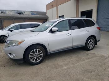  Salvage Nissan Pathfinder