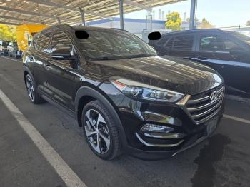  Salvage Hyundai TUCSON