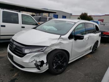  Salvage Honda Odyssey