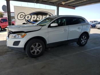  Salvage Volvo XC60