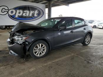  Salvage Mazda 3