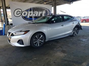  Salvage Nissan Maxima