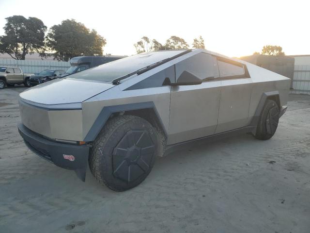  Salvage Tesla Cybertruck