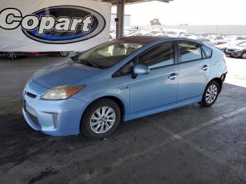  Salvage Toyota Prius