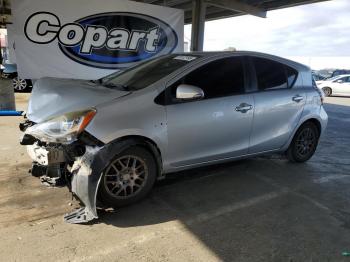 Salvage Toyota Prius
