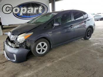  Salvage Toyota Prius