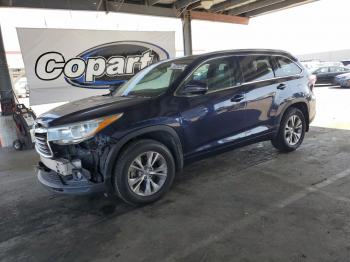  Salvage Toyota Highlander