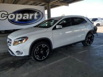  Salvage Mercedes-Benz GLA