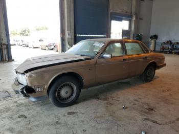  Salvage Jaguar XJ