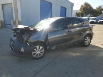  Salvage Toyota Prius