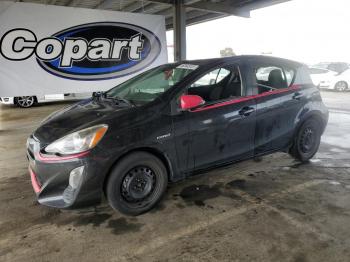  Salvage Toyota Prius