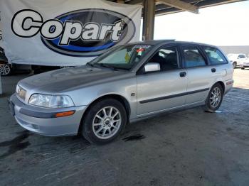  Salvage Volvo V40