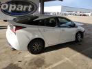 Toyota Prius L Image 3