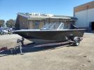 Blue Fin Ind Spectru Boat Image 4