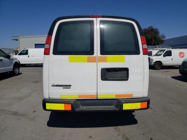 Chevrolet Express Image 6