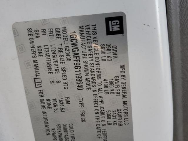 Chevrolet Express Image 2