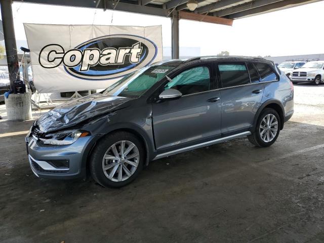  Salvage Volkswagen Golf