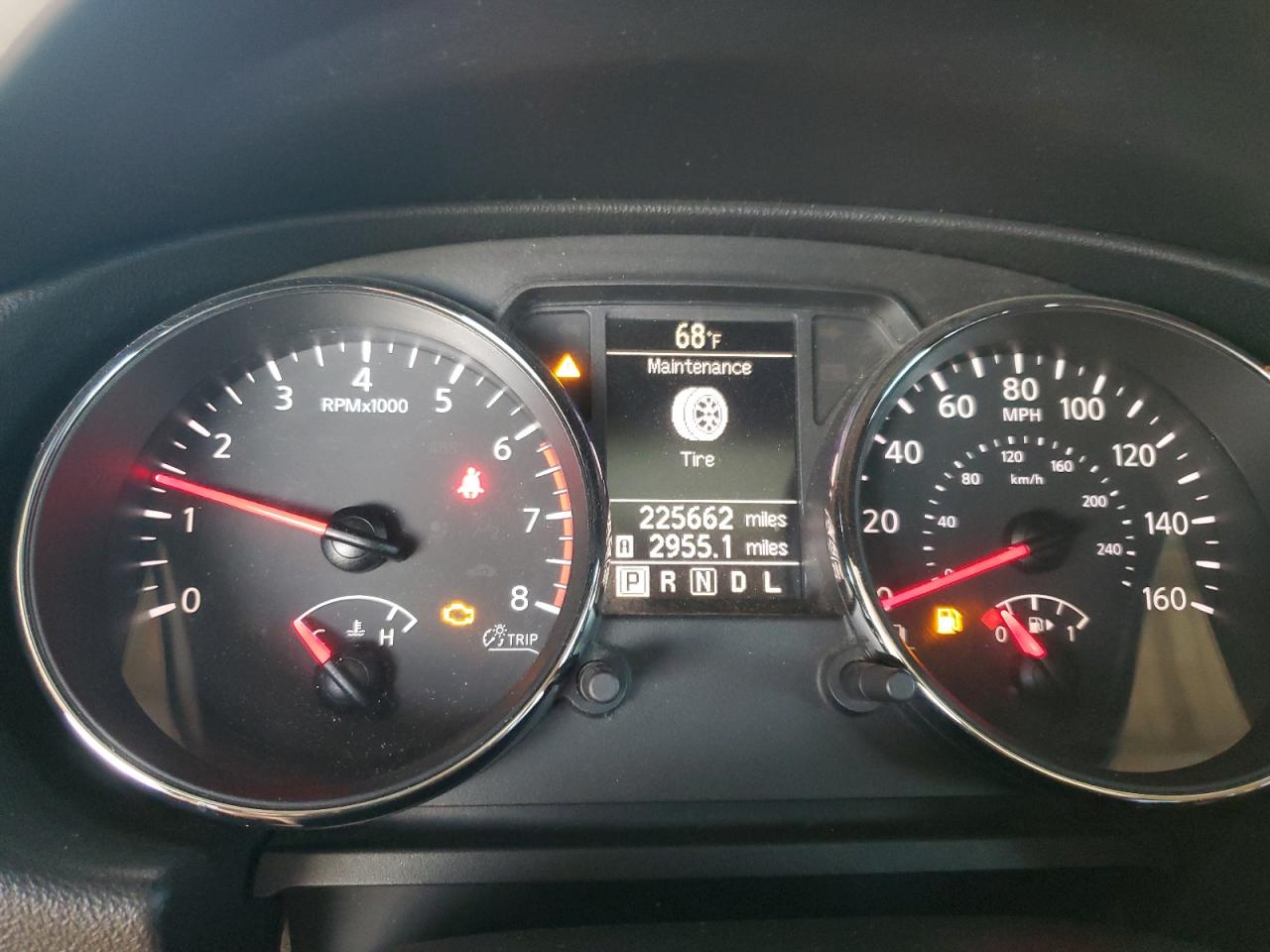 Nissan Rogue S Image 9