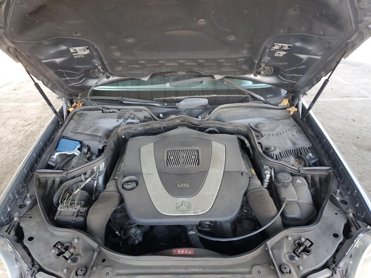 Mercedes-Benz E-Class 350 Image 8