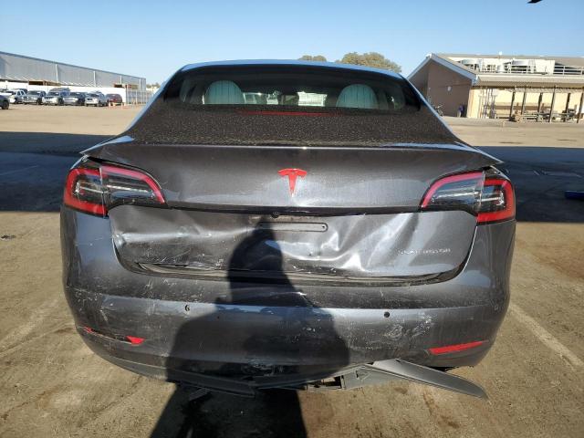 Tesla Model 3 Image 6